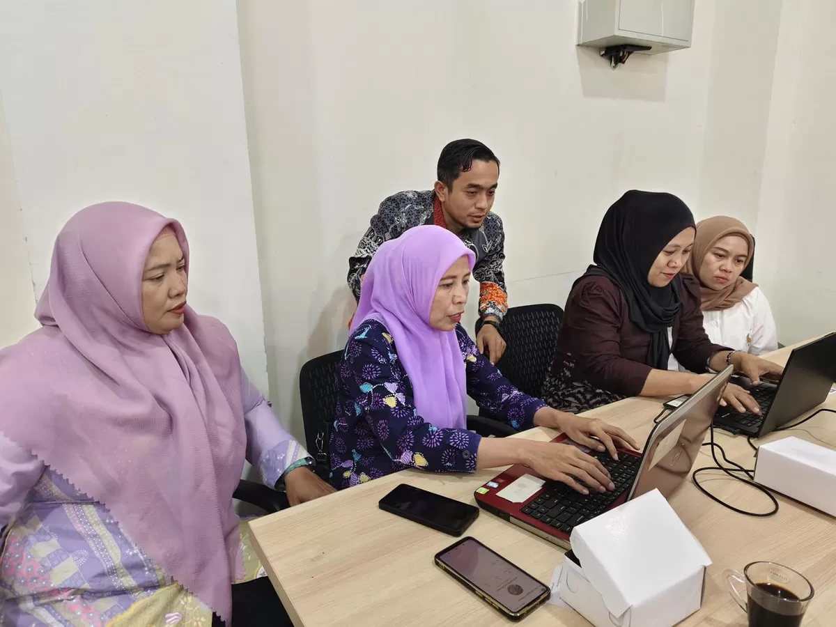 DPMPTSP menyelenggarakan Coaching Clinic bagi aparatur kecamatan yang akan bertugas sebagai tenaga pendamping.