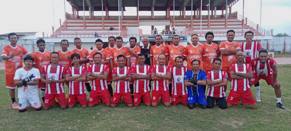 Mariorennu United FC berhasil meraih kemenangan 2-1 atas Lapda FC dalam pertandingan persahabatan yang berlangsung di Stadion Mini Bulukumba, Minggu (19/7/2026).