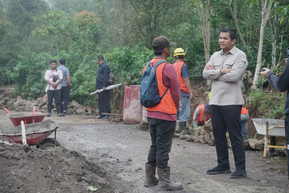 Akses Pertanian Makin Lancar, Bupati Bantaeng Pantau Perbaikan Jalan Strategis di Biringere (Firman)