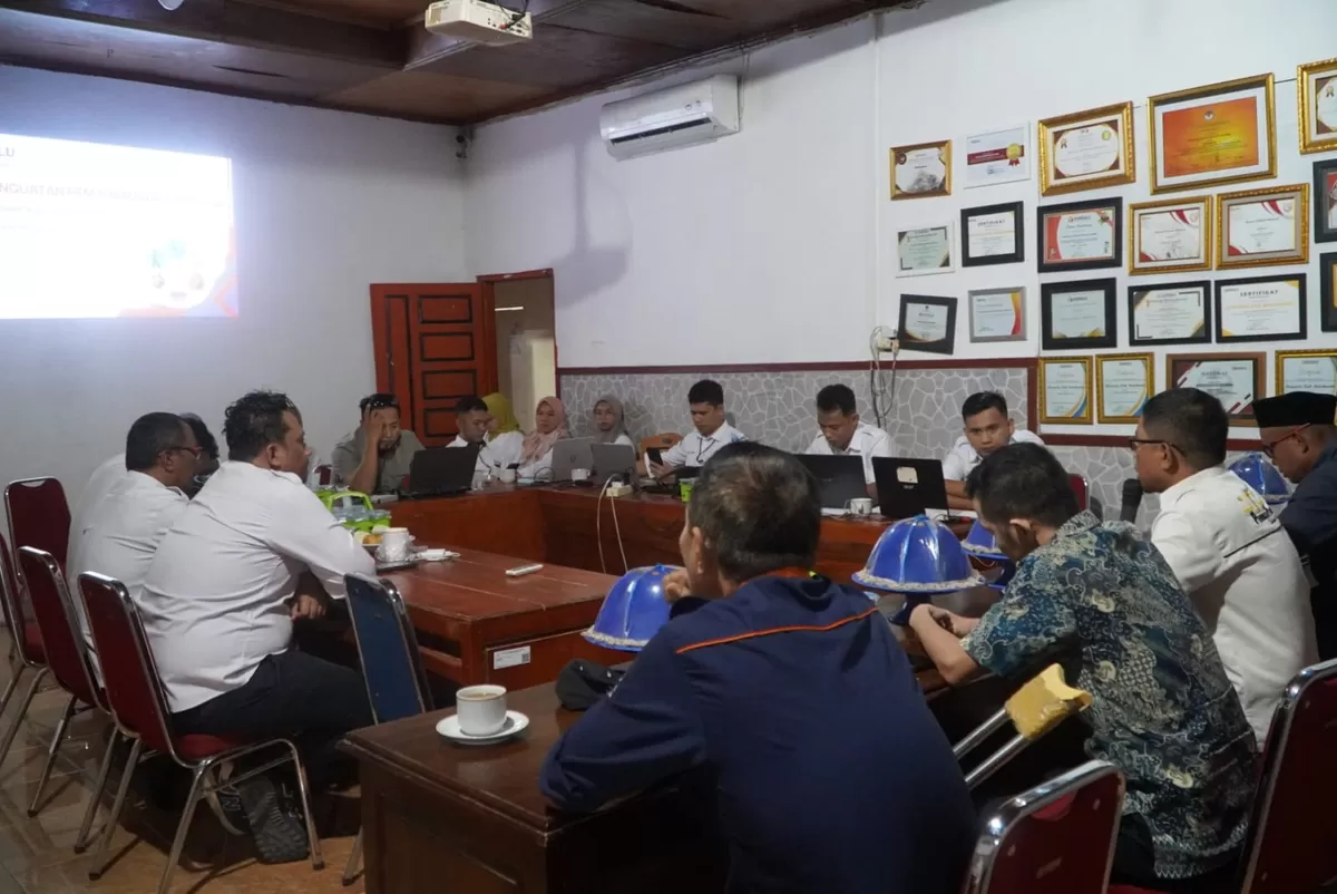 Fasilitasi Penguatan Pemahaman Kepemiluan bagi Penyandang Disabilitas dan Kelompok Rentan Lainnya yang dirangkaikan dengan penandatanganan Nota Kesepahaman (MoU) Pengawasan Partisipatif di Kantor Bawaslu Bulukumba, Rabu (22/7/2026).