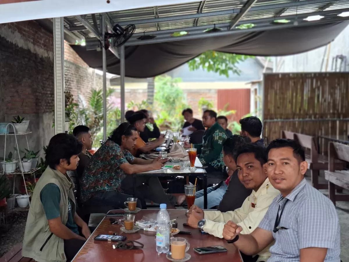 Rapat pimpinan daerah pemuda muhammadiyah Bulukumba yang berlangsung di salahsatu warkop di Bulukumba, Kamis (23/7/2026) 