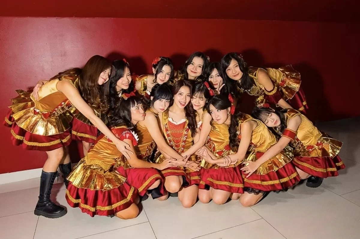JKT48  (Instagram : jkt48)