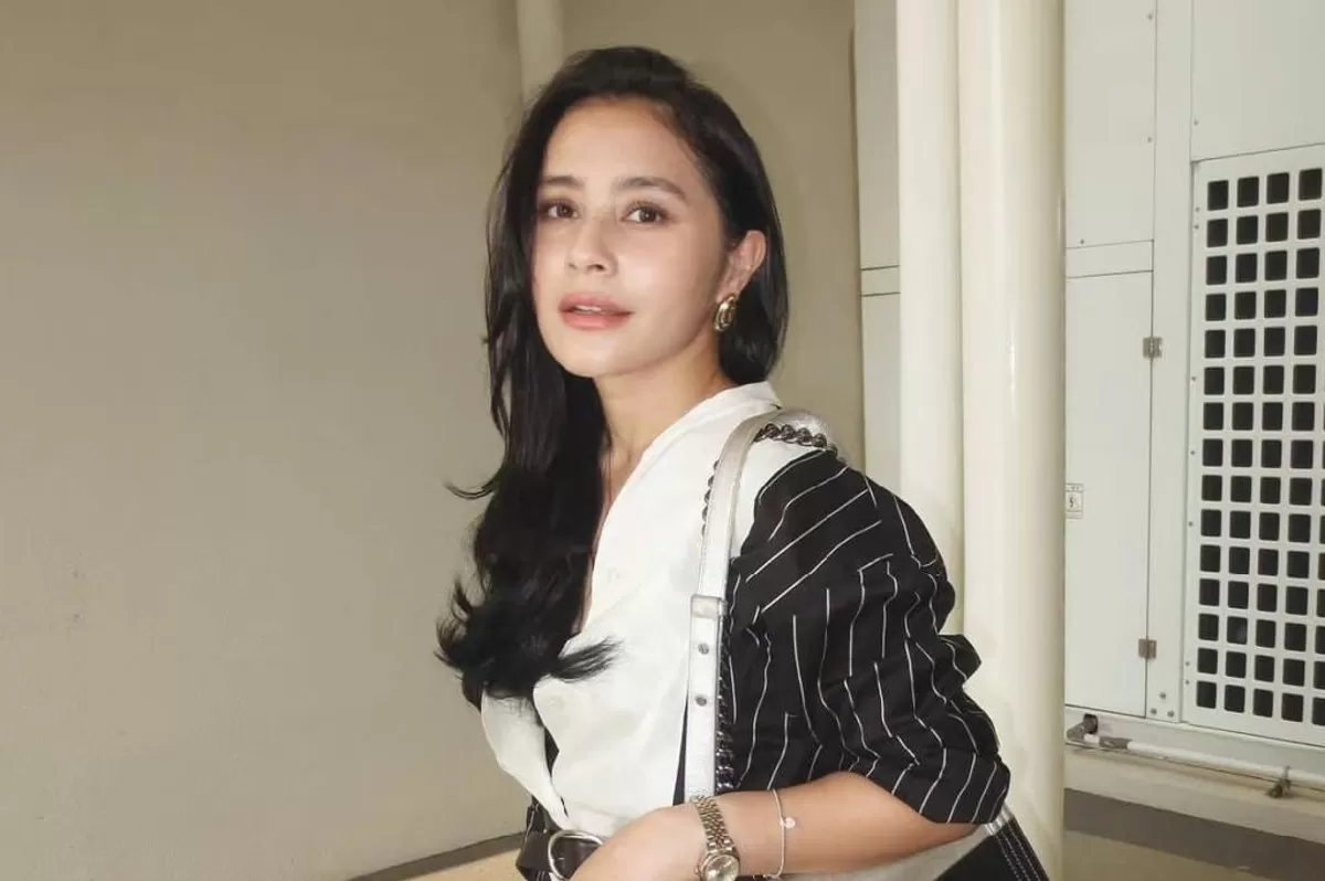 Prilly Latuconsina keluar dari production house Sinemaku Pictures (Instagram @prillylatuconsina96)