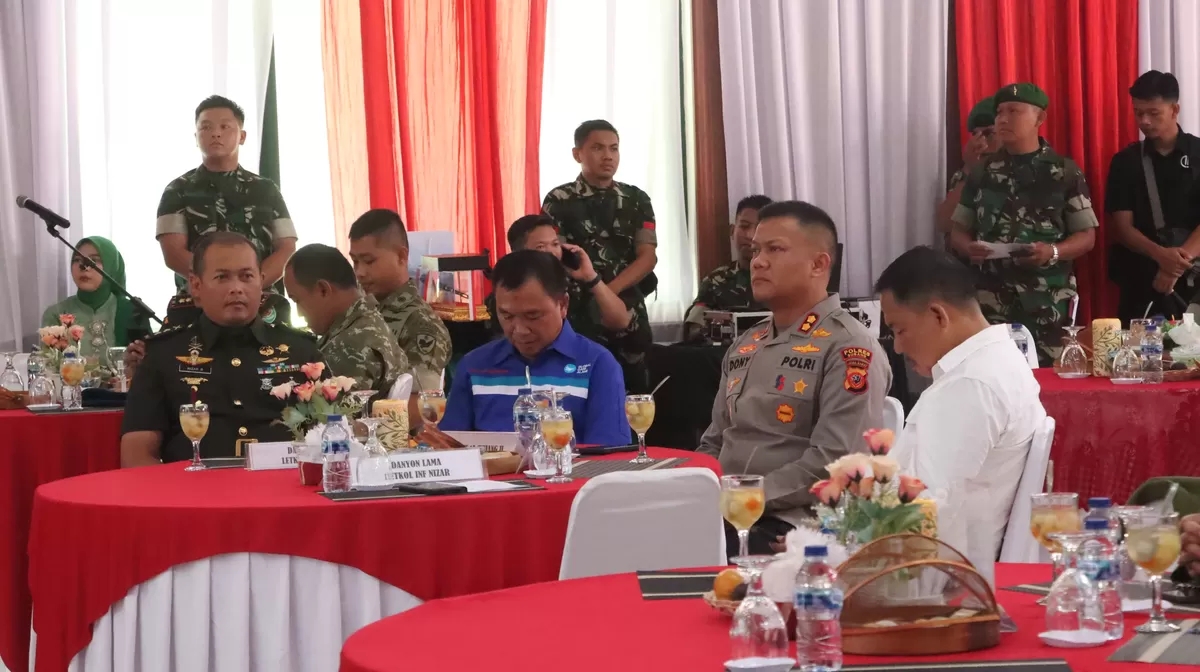 Kapolres Subang AKBP Dony Eko Wicaksono turut hadiri kegiatan lepas sambut dan serah terima jabatan Komandan Batalyon Infanteri 312 Kala Hitam pada Rabu, 7 Januari 2026 (Dok. Istimewa)