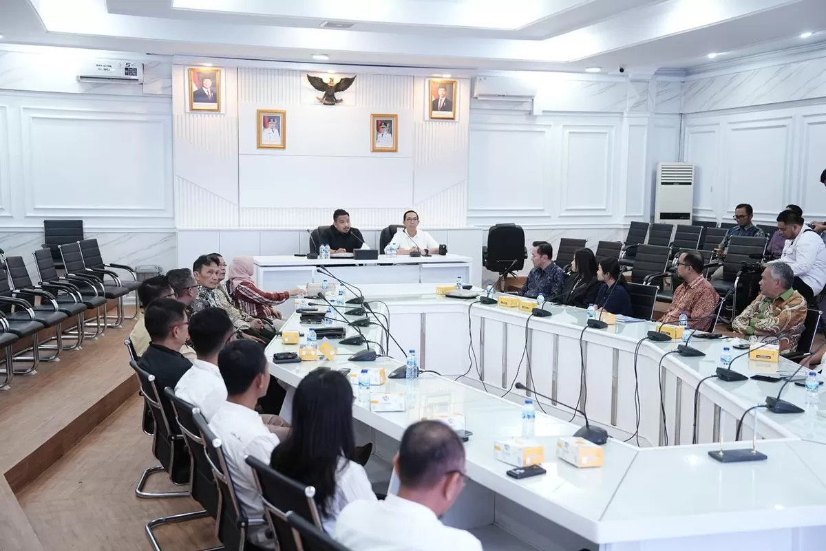 Bupati Subang Reynaldy Putra Andita Budi Raemi mengambil langkah strategis untuk memperkuat daya saing industri dan konektivitas wilayah, Rabu 14 Januari 2026 (Dok. Istimewa)
