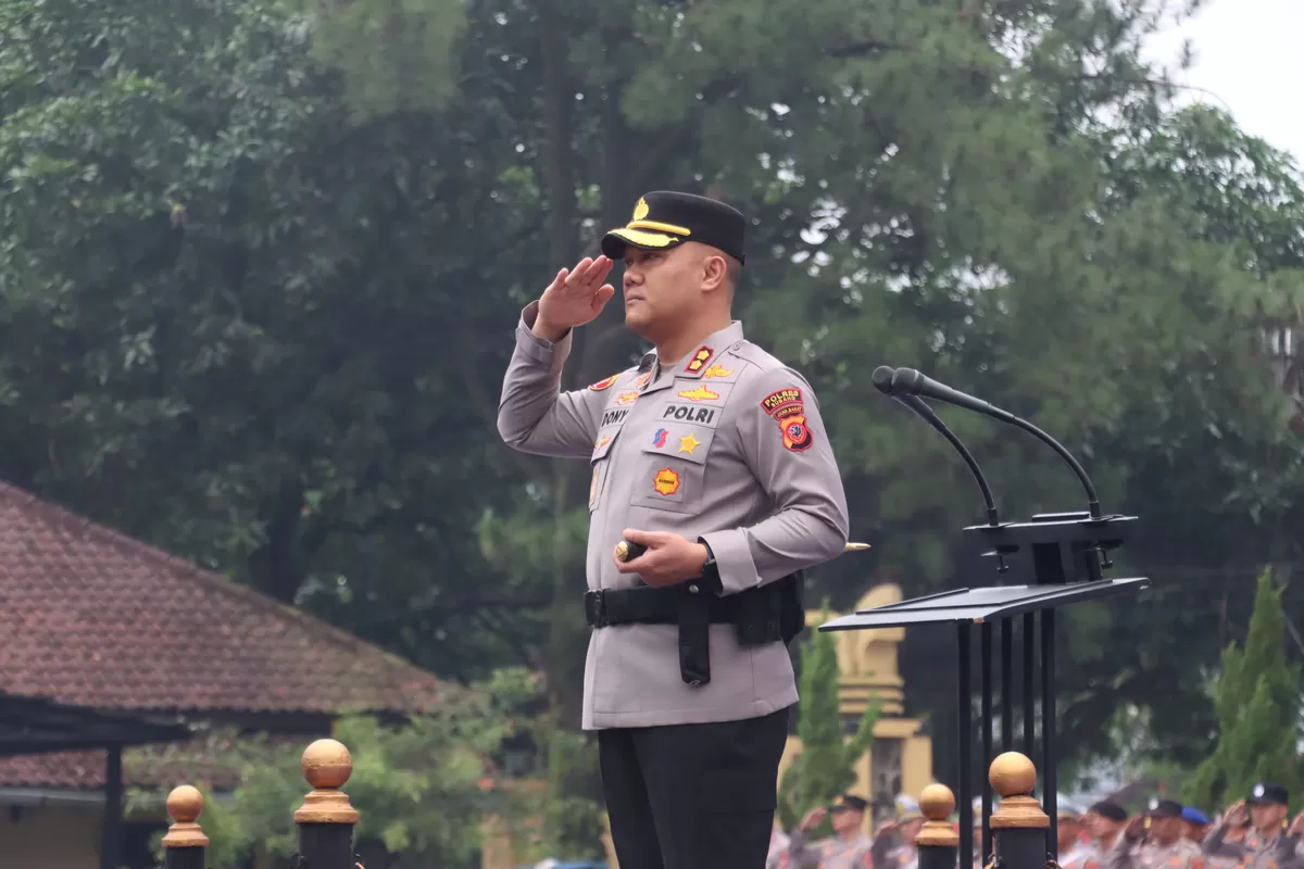 Kapolres Subang AKBP Dony Eko Wicaksono, tekankan disiplin dan loyalitas personel dalam Upacara Hari Kesadaran Nasional, Senin 19 Januari 2026 (Dok. Istimewa)
