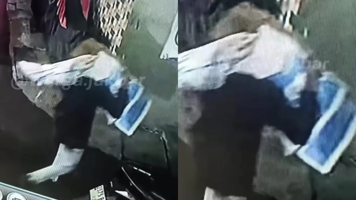 Viral video CCTV pria di Tambora, Jakarta Barat diduga tengah menggotong mayat di lingkungan permukiman warga (Instagram/warga.jakbar)