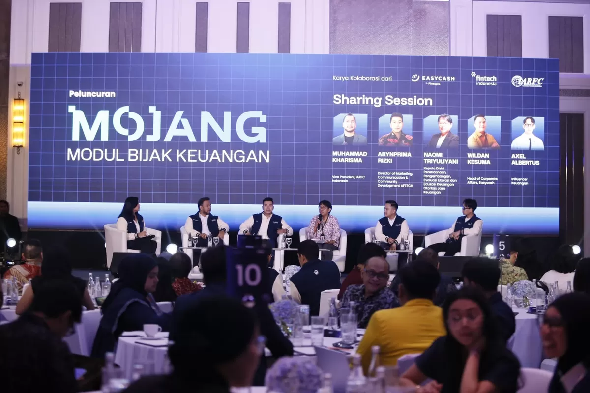 Sesi diskusi pada peluncuran MOJANG (Modul Bijak Keuangan) yang menghadirkan perwakilan Easycash, AFTECH, IARFC Indonesia, OJK, serta influencer keuangan di Jakarta, Selasa 10 Februari 2026 (Dok. Istimewa)