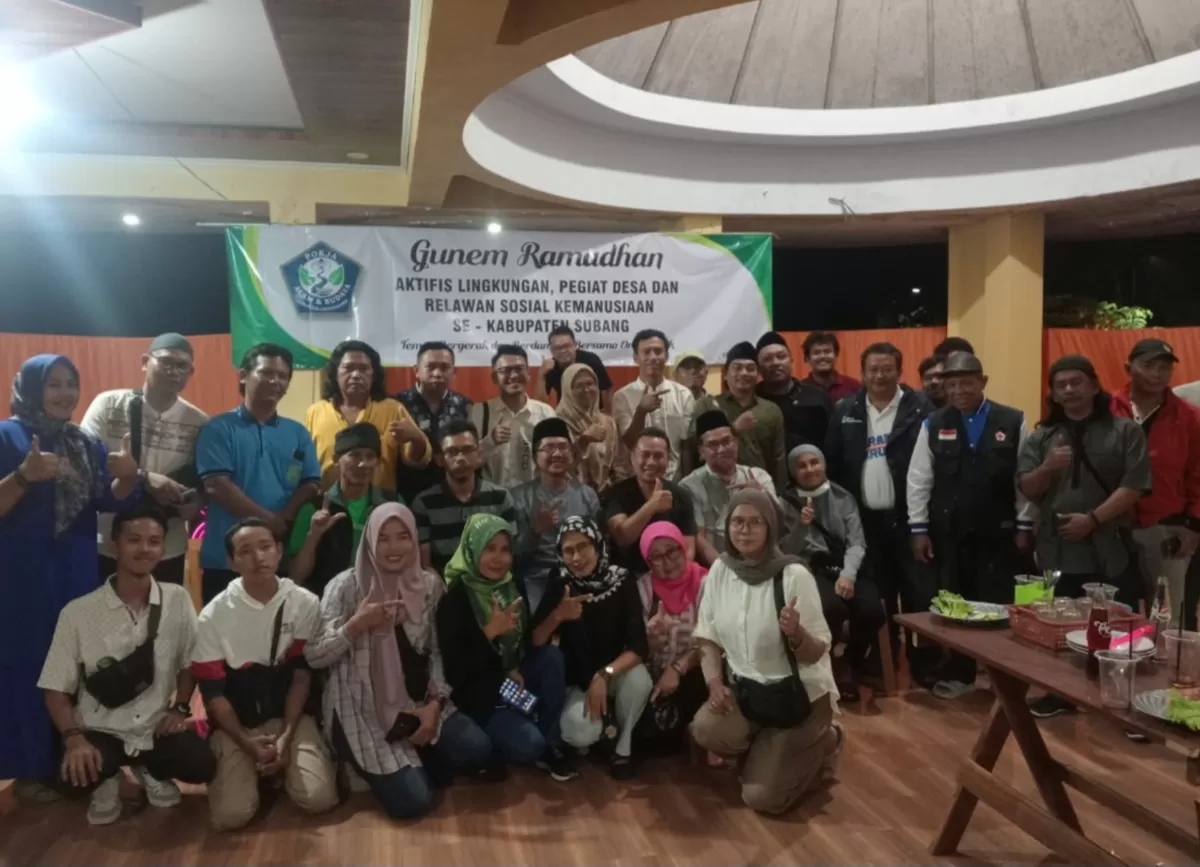 Puluhan pegiat lingkungan, pegiat desa, dan relawan kemanusiaan mengikuti kegiatan Gunem Ramadan bertema Bergerak dan Berdampak di RM Saung Empang, Kabupaten Subang, Rabu, 18 Maret 2026