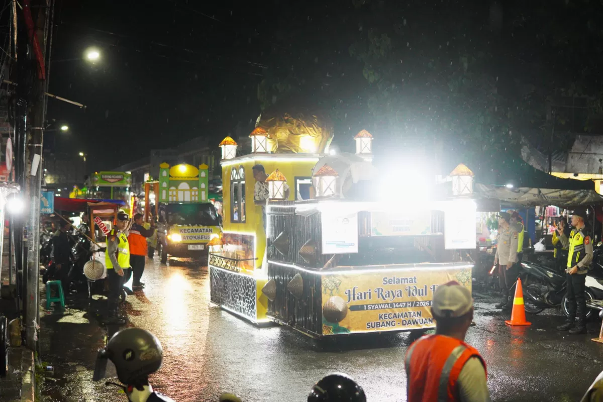 Parade Bedug Subang tetap meriah di tengah hujan, jadi simbol kebersamaan dan kebangkitan daerah menjelang Idulfitri dan HUT ke-78, Jumat 20 Maret 2026 (Dok. Istimewa)