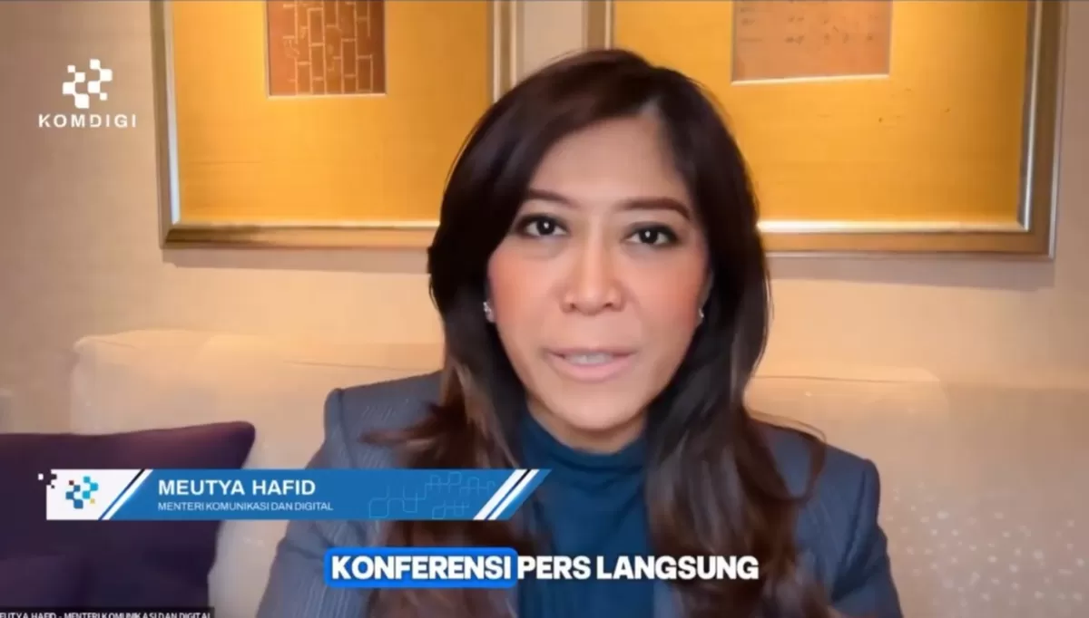 Menteri Komunikasi dan Digital Meutya Hafid menyampaikan keterangan terkait upaya pemerintah memperkuat perlindungan anak di ruang digital, Senin, 30 Maret 2026 (Instagram.com/@kemkomdigi)