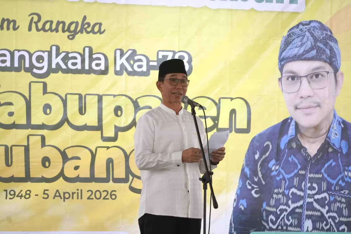 Sekretaris Daerah Subang Asep Nuroni menyampaikan sambutan dalam kegiatan istighosah peringatan Hari Jadi ke-78 Kabupaten Subang, Jumat 17 April 2026 (Dok. Istimewa)