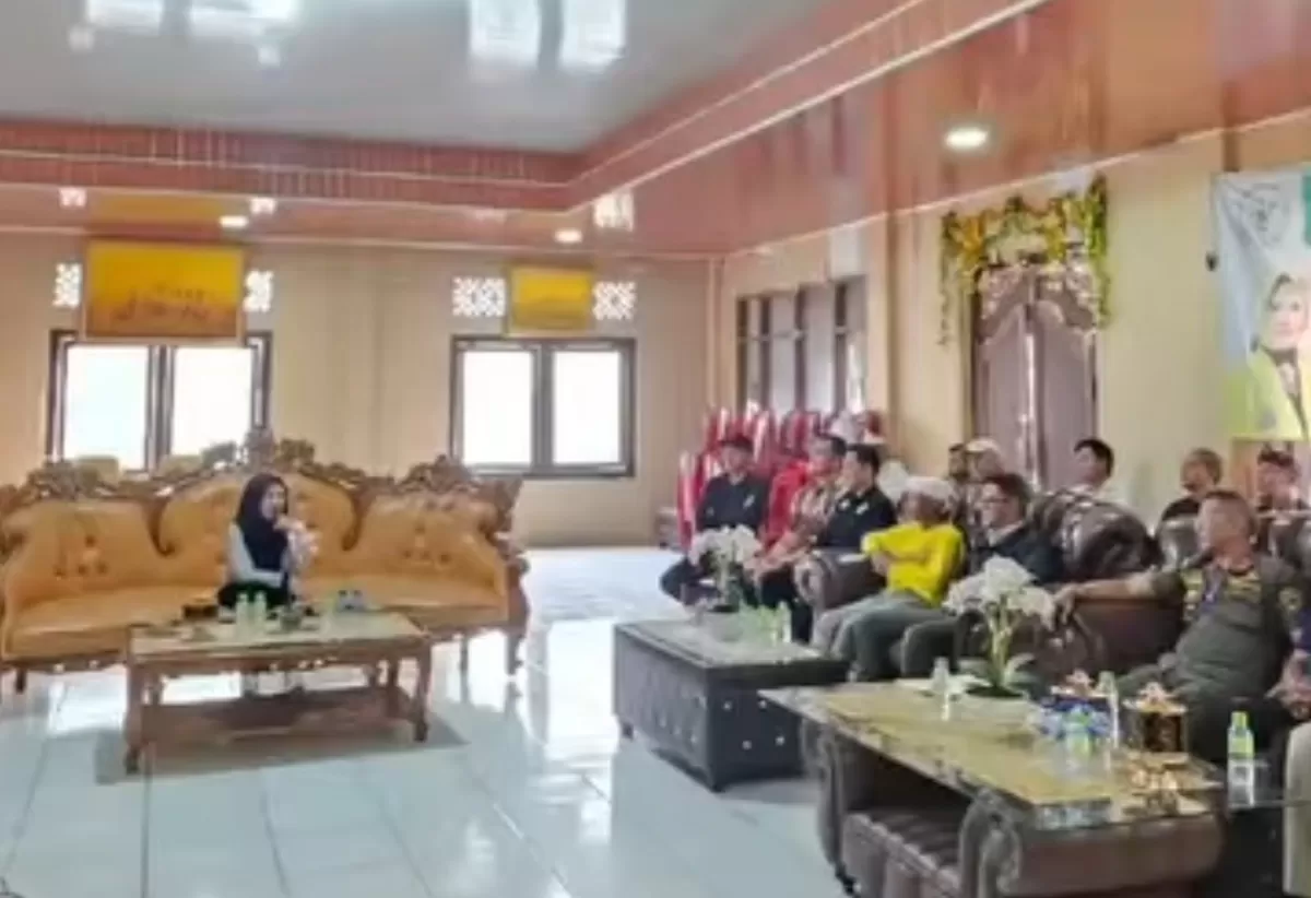 Audiensi puluhan pengurus cabang olahraga KONI Subang dengan Anggota DPR RI Elita Budiati di Rumah Aspirasi, membahas kepemimpinan dan pentingnya sinergi dengan pemerintah daerah jelang Musorkablub 2026, Selasa, 21 April 2026 (Dok. Istimewa)