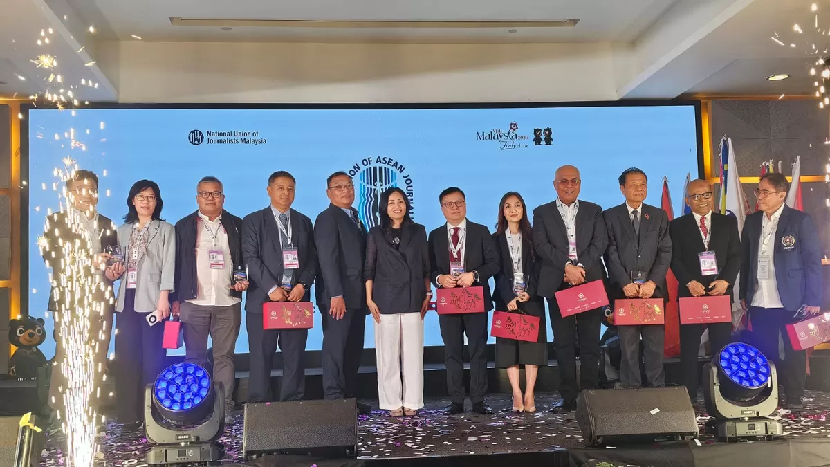 Delegasi jurnalis dari negara-negara ASEAN menghadiri Sidang Umum ke-21 Confederation of ASEAN Journalists (CAJ) di Kuala Lumpur, Malaysia, yang menegaskan penguatan solidaritas dan komitmen menghadapi tantangan disrupsi digital, Senin 27 April 2026 (Dok. Istimewa)