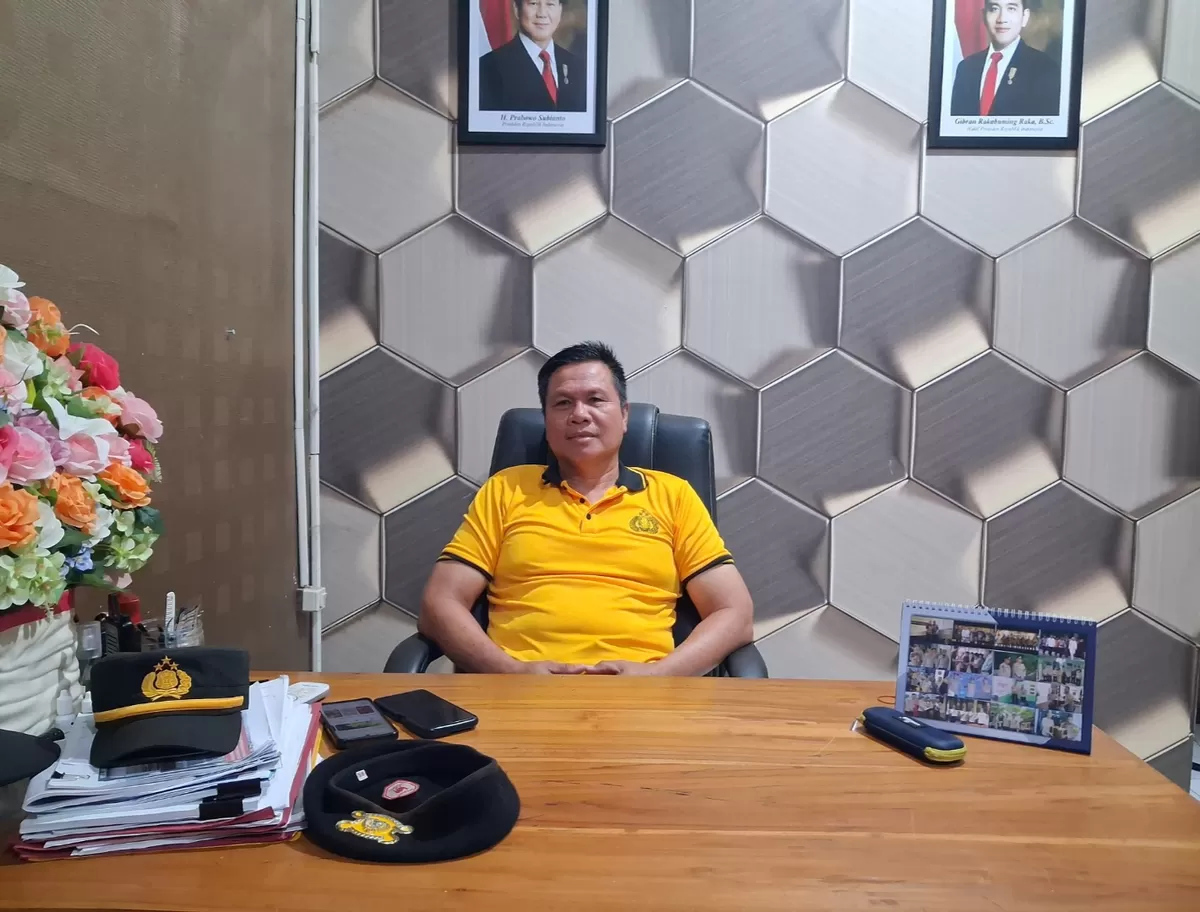 Kasat Samapta Polres Subang AKP Irlianto memberikan keterangan terkait isu teror pocong yang meresahkan masyarakat, sekaligus mengimbau warga untuk tetap waspada dan tidak mudah terpancing informasi yang belum jelas kebenarannya, Subang, Jumat, 29 Mei 2026