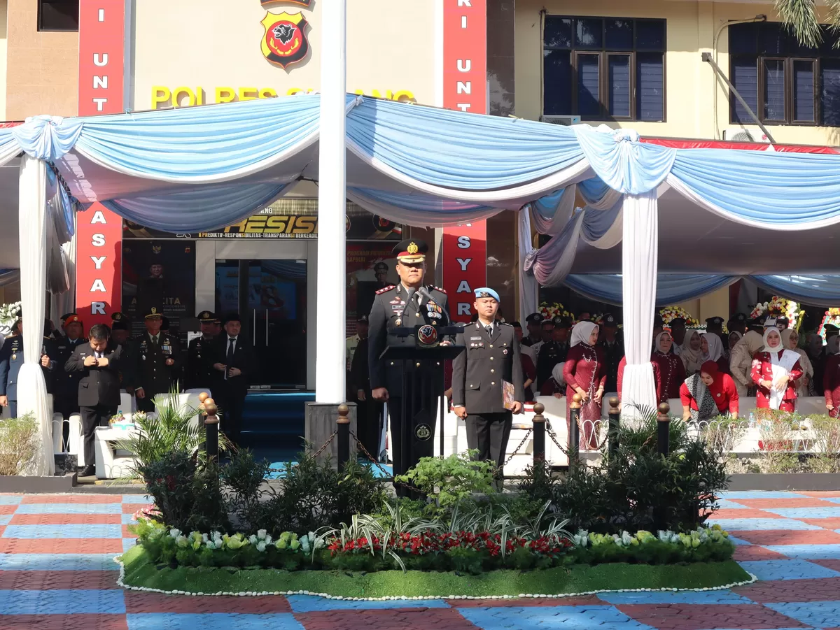 Kapolres Subang AKBP Dony Eko Wicaksono memimpin Upacara Peringatan Hari Bhayangkara ke-80 di Lapangan Mako Polres Subang, Rabu 1 Juli 2026 (Dok. Istimewa)