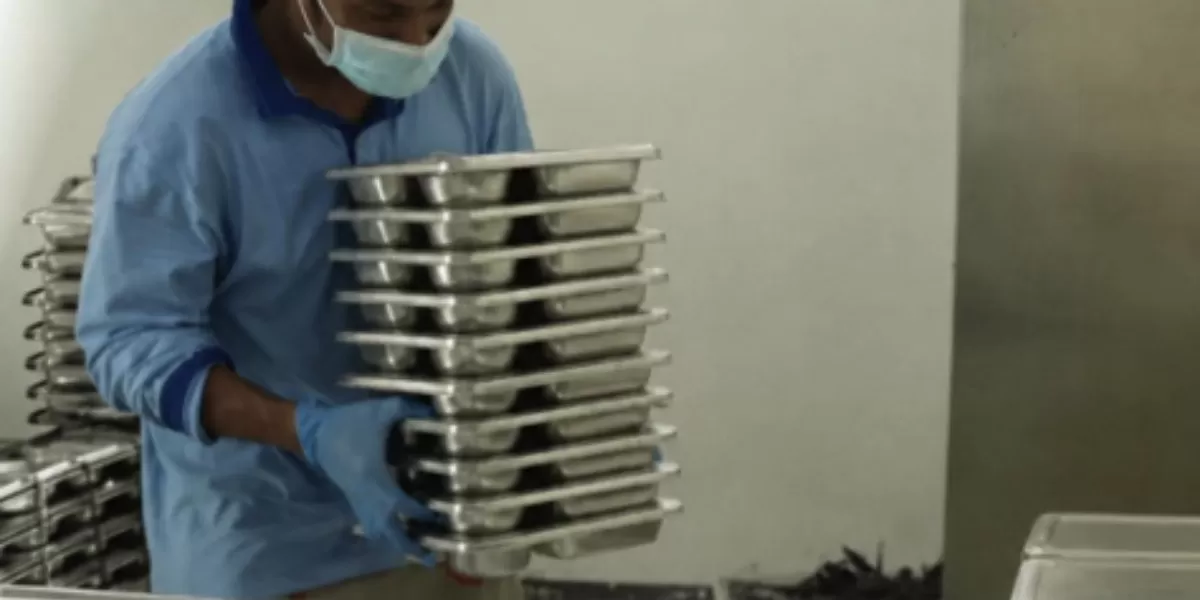 Menyoroti fakta terkini ihwal dugaan kasus keracunan massal imbas konsumsi menu MBG di SMKN 6 Semarang, Jawa Tengah (Instagram.com/@katakitaig)