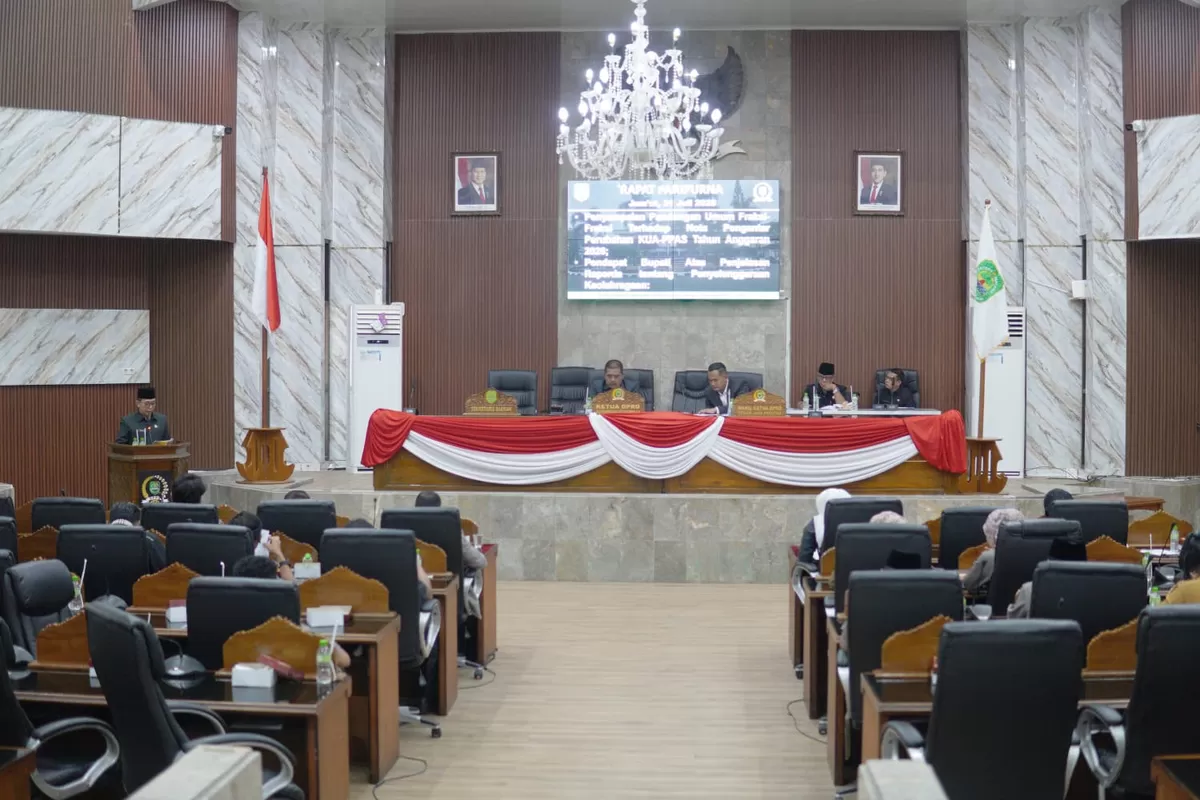 Ketua DPRD Subang, Victor Wirabuana Abdurachman, memimpin rapat paripurna DPRD Subang, membahas Raperda Penyelenggaraan Keolahragaan, Jumat 31 Juli 2026 (Dok. Istimewa)