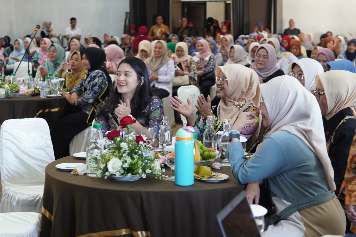 Bunda PAUD Kabupaten Subang, Ega Anjani Reynaldy, mengikuti Peringatan Hari Anak Nasional 2026 bersama peserta di Lembang, Rabu 05 Agustus 2026. (Dok. Istimewa)