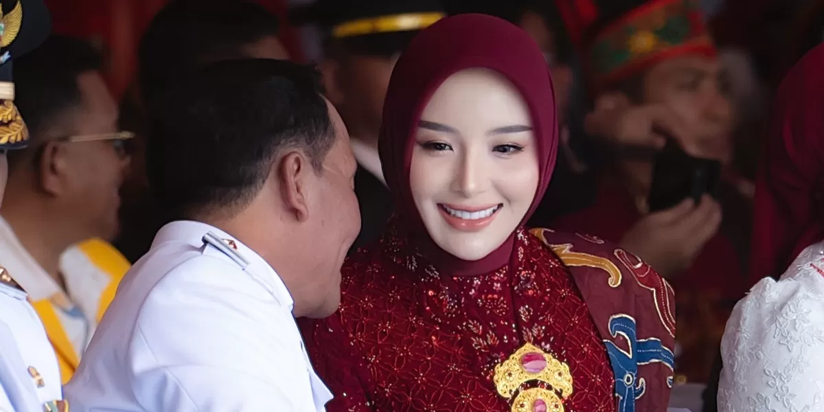 Sejumlah akun media sosial resmi instansi di Pemprov Kalteng disorot usai beri ucapan ultah ke istri gubernur saat warganya masih dilanda karhutla (Instagram.com/@thisia.halijam)