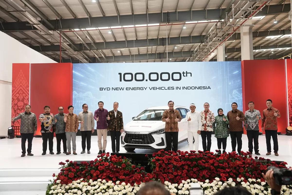 Peresmian fasilitas produksi BYD Indonesia di Subang Smartpolitan turut dihadiri Ketua Dewan Ekonomi Nasional Luhut Binsar Pandjaitan, Menteri Perindustrian RI Agus Gumiwang Kartasasmita, Gubernur Jawa Barat Dedi Mulyadi, serta Bupati Subang Reynaldy Putra Andita Budi Raemi, Kamis, 3 September 2026 (Dok. Istimewa)