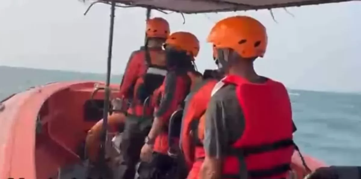 Pencarian 5 jurnalis yang hilang kontak saat akan meliput erupsi Gunung Anak Krakatau masih terus dilakukan Tim SAR Gabungan (Instagram/kantorsar_banten)