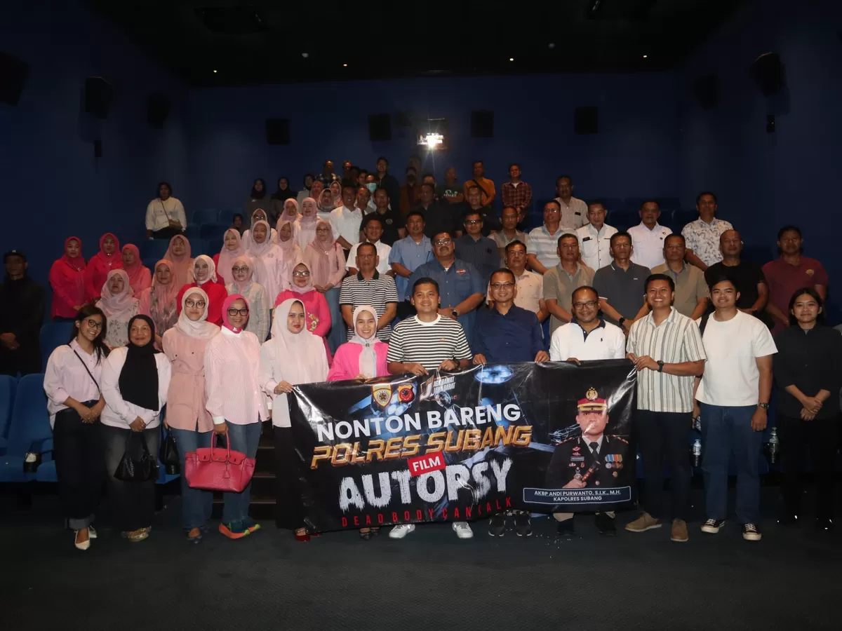 Kapolres Subang AKBP Andi Purwanto bersama keluarga besar Polres Subang saat nobar film Autopsy: Dead Body Can Talk di Sams Studio Subang, Senin, 14 September 2026 (Dok. Istimewa)