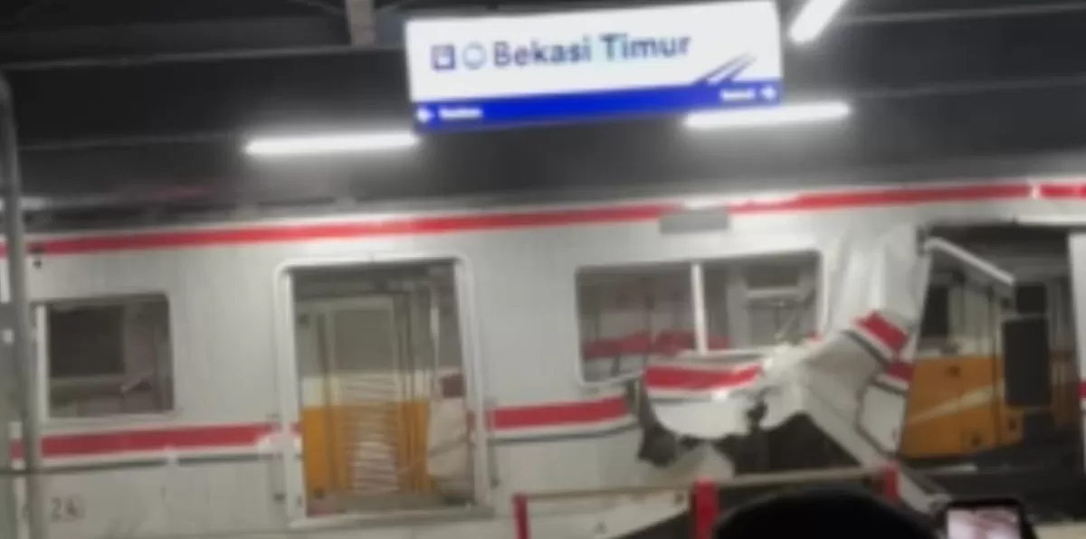 Penetapan tersangka insiden KA Argo Bromo Anggrek menabrak KRL di Stasiun Bekasi pada April lalu (Instagram/ociedtiar)
