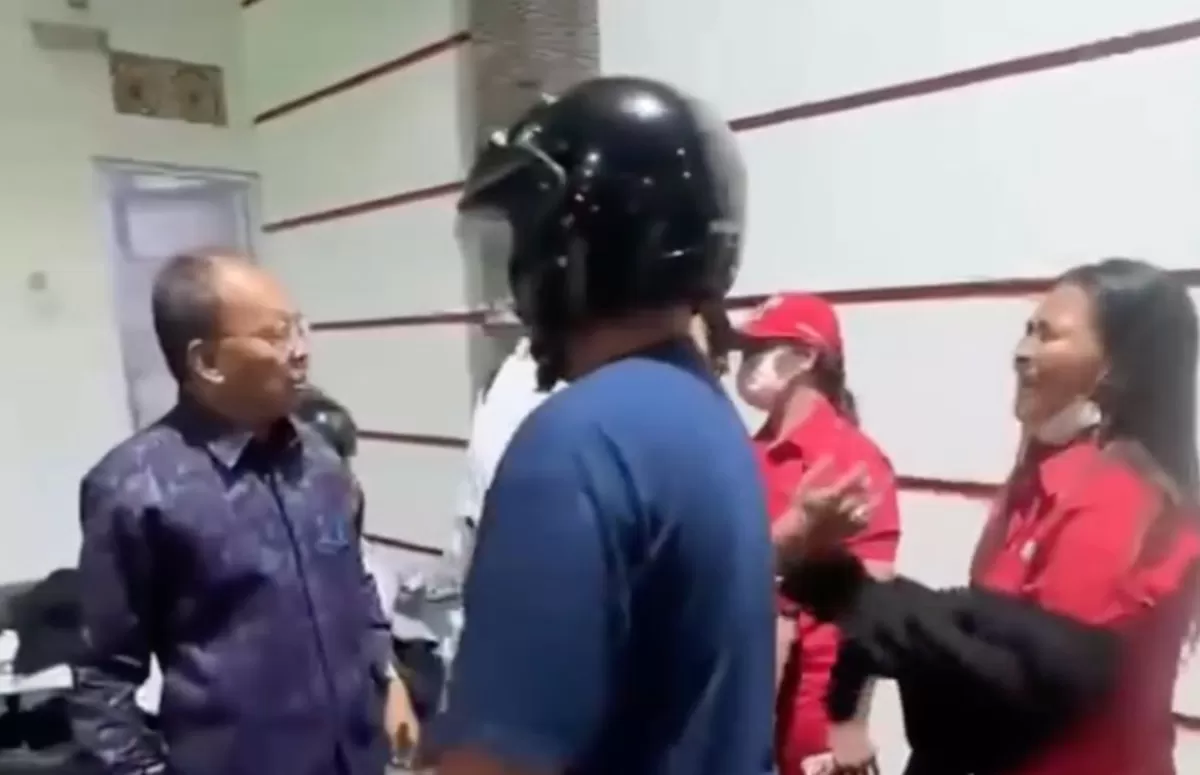Momen Wayan Koster merespons keluhan pegawai SPBU yang kelelahan melayani antrean panjang BBM di Bali (Threads)