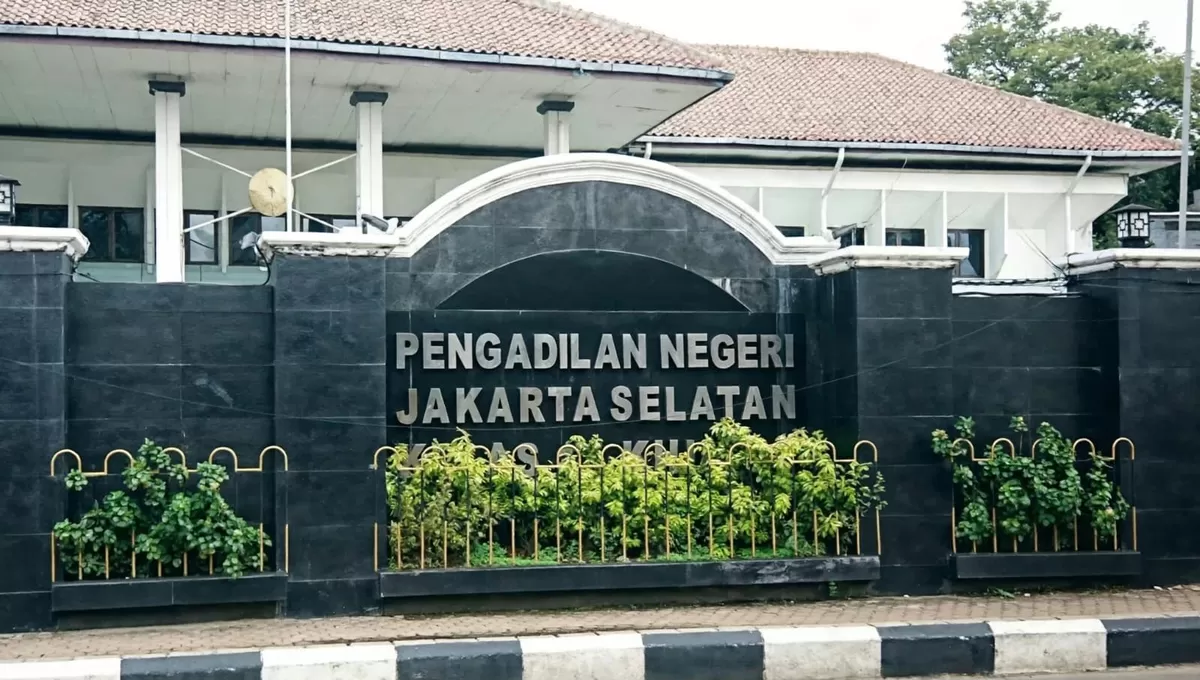 Artis sekaligus politisi Krisdayanti menggugat PT Asuransi Allianz Life Indonesia, 2 perusahaan asuransi lain juga terdaftar di gugatan berbeda (Ig/@pn.jakartaselatan)
