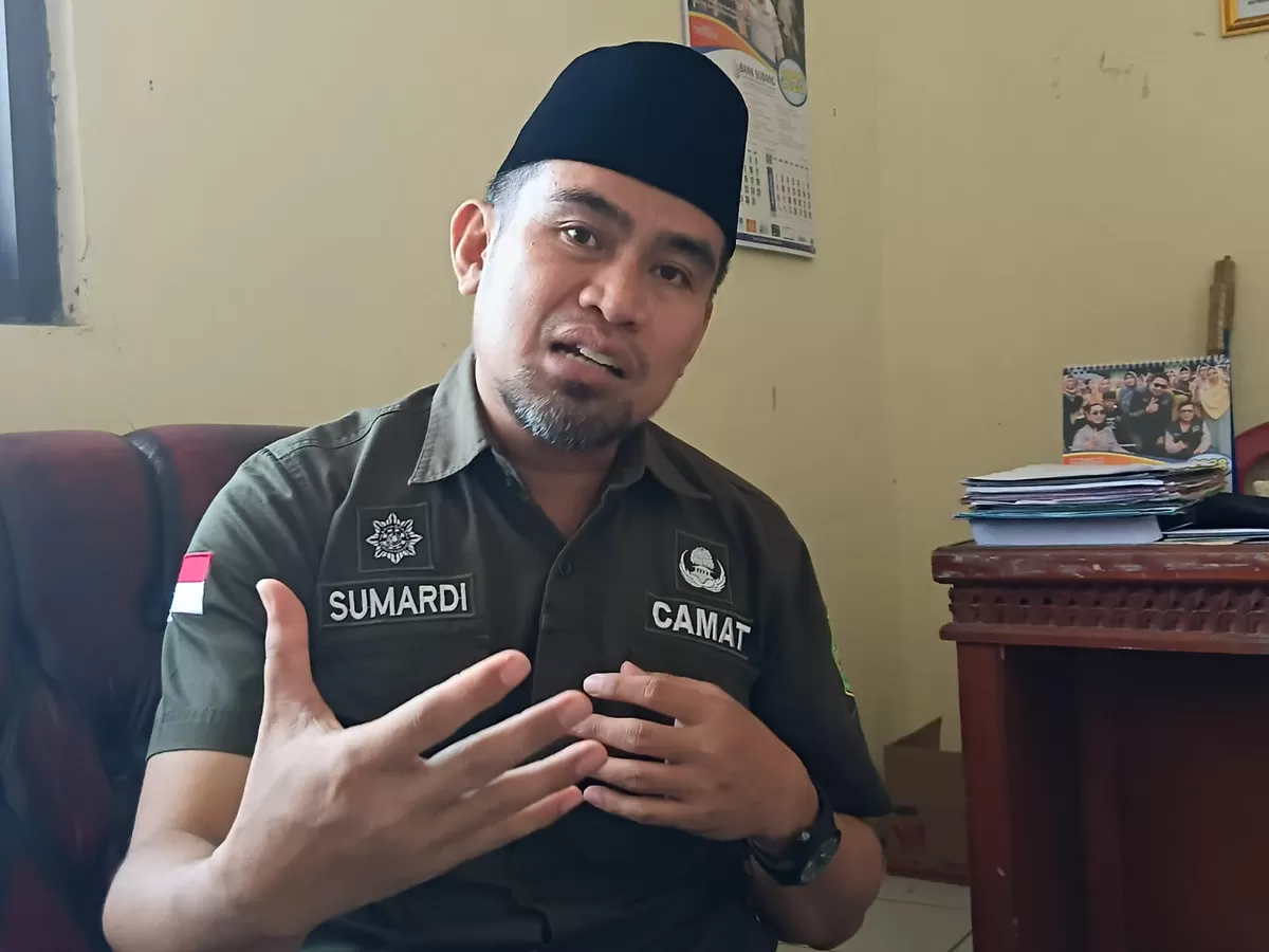 Camat Subang Sumardi menyampaikan pesan Hari Santri 2026 tentang pentingnya meneladani perjuangan santri dan menjaga kerukunan antarumat beragama, Kamis 22 Oktober 2026