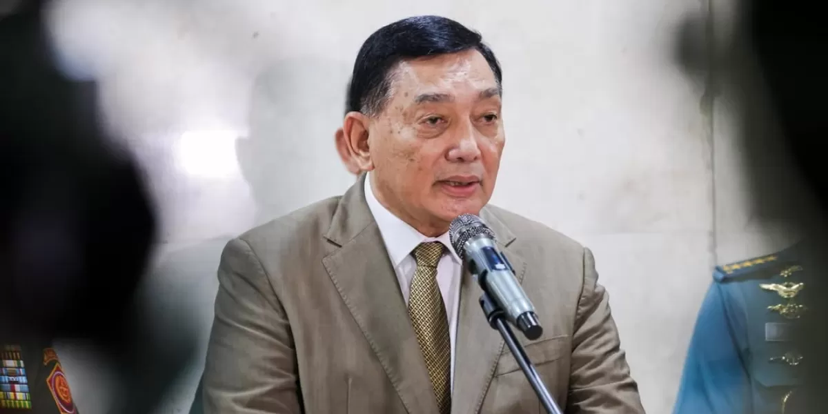 Menteri Pertahanan Sjafrie Sjamsoeddin ungkap peran Indonesia dalam Dewan Perdamaian Gaza yang diusulkan Presiden AS Donald Trump. (Instagram.com/@sjafrie.sjamsoeddin)