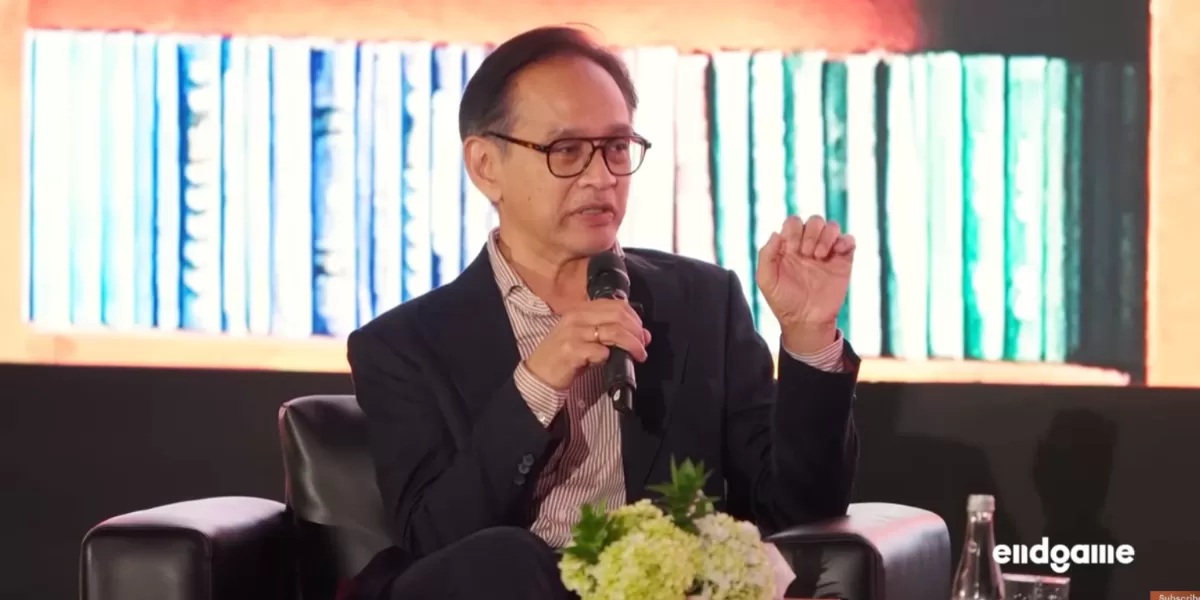 Mantan Menlu Marty Natalegawa berkomentar soal keikutsertaan Indonesia dalam Dewan Perdamaian Gaza yang digagas Presiden AS Donald Trump. (Tangkap layar YouTube Gita Wirjawan)