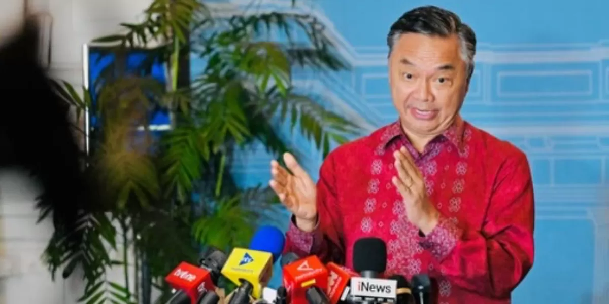 Mantan Wamenlu RI Dino Patti Djalal sorot tren berbahaya AS gunakan perang sebagai instrumen politik usai serangan ke Iran bersama Israel. (Instagram.com/@kemensetneg.ri)