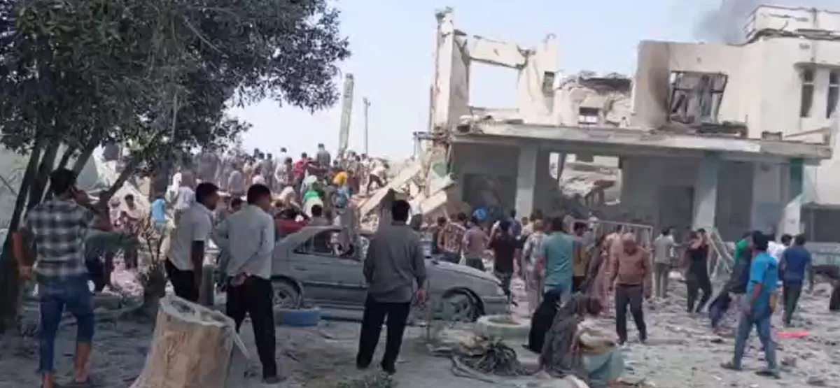Dokumentasi visual dari tempat kejadian perkara yang memperlihatkan dampak serangan rudal Amerika Serikat dan Israel terhadap sebuah sekolah dasar putri di Minab, Hormozgan, yang mengakibatkan 24 siswi kehilangan nyawa. (Telegram Irib News)