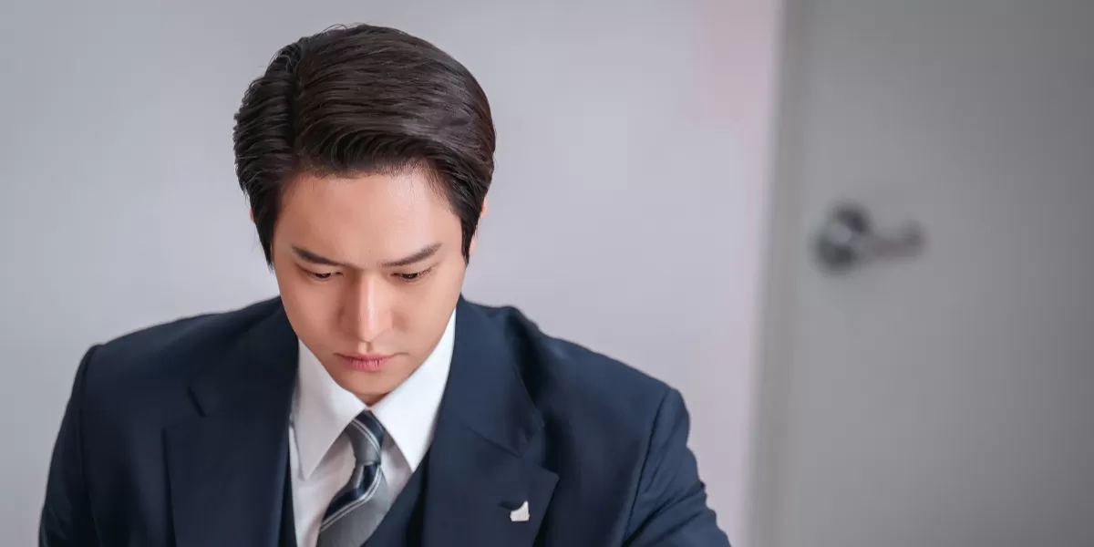 Berikut link nonton dan spoiler drakor Undercover Miss Hong Episode 14 sub Indo yang tayang malam ini di tvN dan Netflix. (X.com/@CJnDrama)