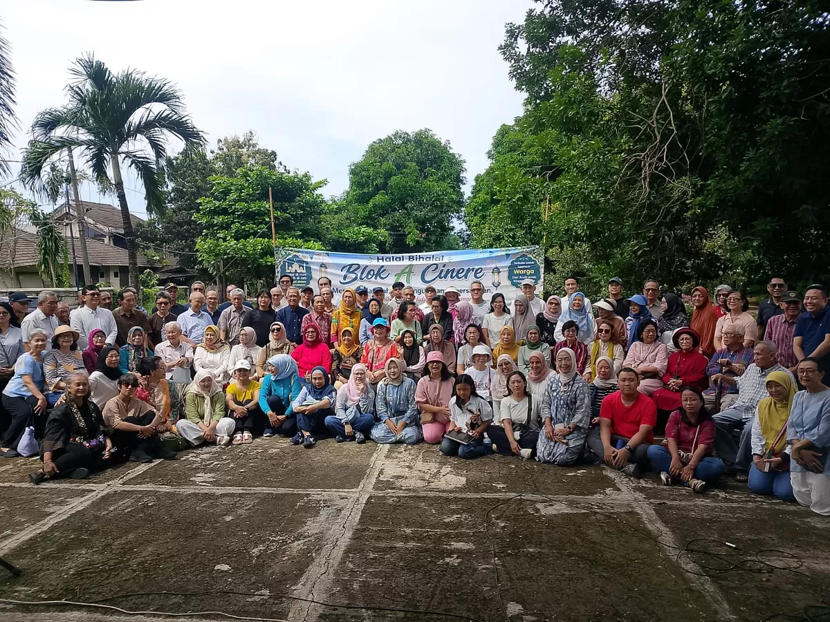 Halal bi halal dan konferensi pers warga Blok A Perumahan Cinere Estate. (Senayan Post)