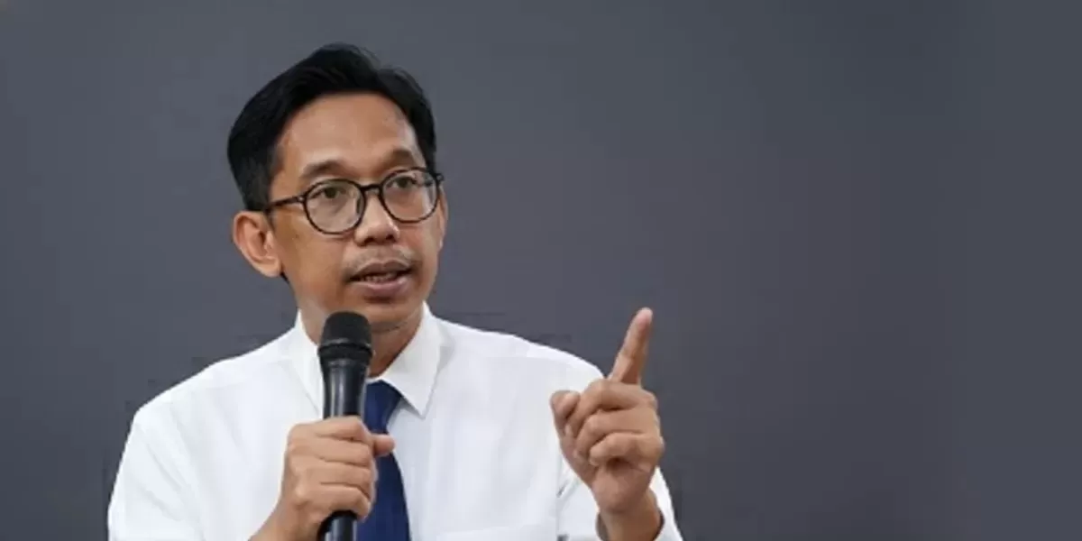 Potret pengamat ekonomi politik pasar saham sekaligus pendiri FINE Institute, Kusfiardi. (Terpantau.com)