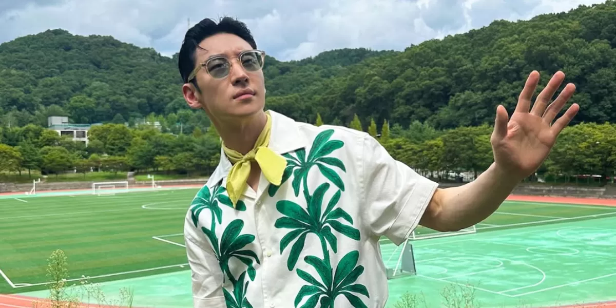 SBS merilis foto drakor The Long Shot Trial yang akan diperankan oleh Lee Je Hoon, sang aktor memerankan manajer hukum eksentrik. (Instagram.com/@leejehoon_official)