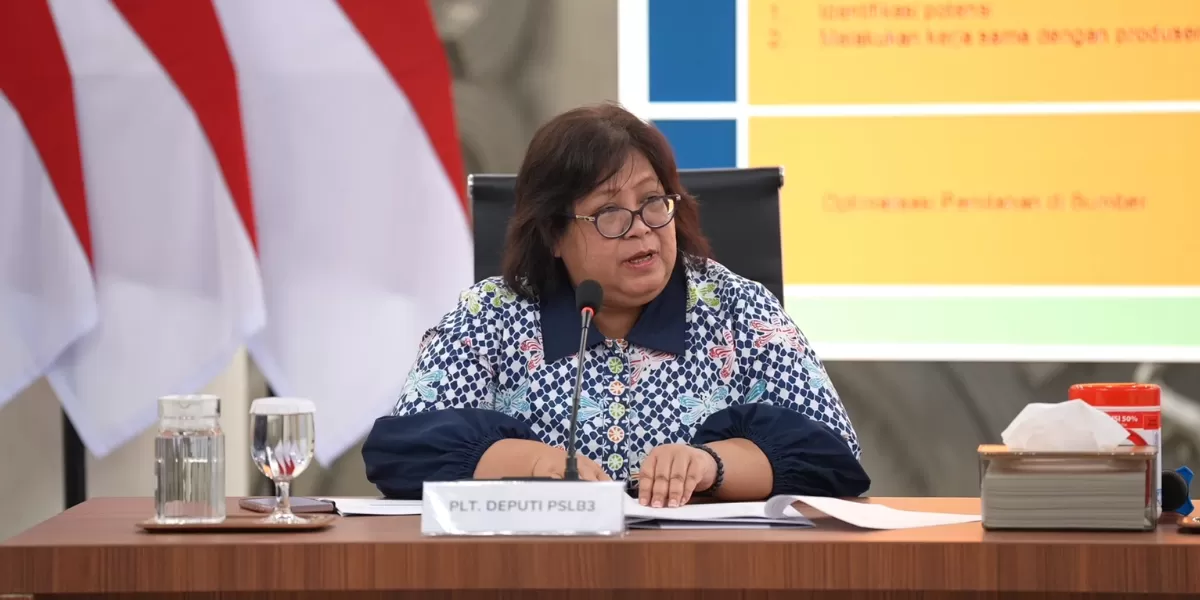 Plt Deputi PSLB3 Kementerian Lingkungan Hidup, Laksmi Widyajayanti. (Press Release Badan Komunikasi Pemerintah (Bakom) RI)