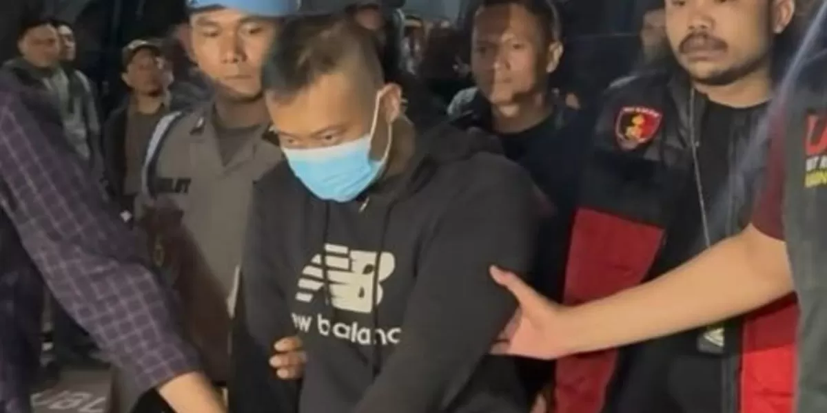 Polda Jabar ungkap kasus penyekapan dan penganiayaan dengan tersangka Taufik Hidayat belum lama ini. (Instagram.com/@humaspoldajabar)