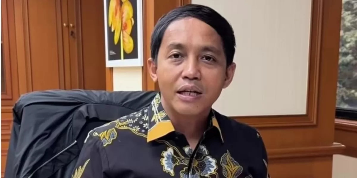 KPK ungkap kabar terkini kasus dugaan gratifikasi yang menyeret Menhut Raja Juli Antoni dan Bupati Kuansing nonaktif Suhardiman Amby. (Instagram.com/@rajaantoni)