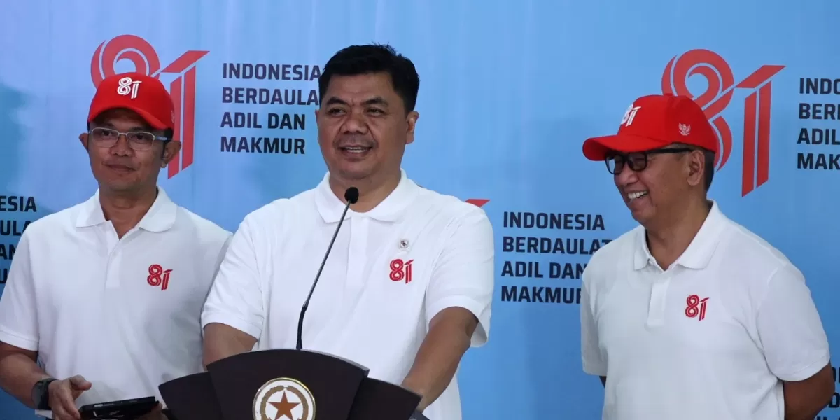 Wamensesneg, Juri Ardiantoro dalam konferensi pers di Istana Kepresidenan, Jakarta. (Press Release Badan Komunikasi Pemerintah (Bakom) RI)