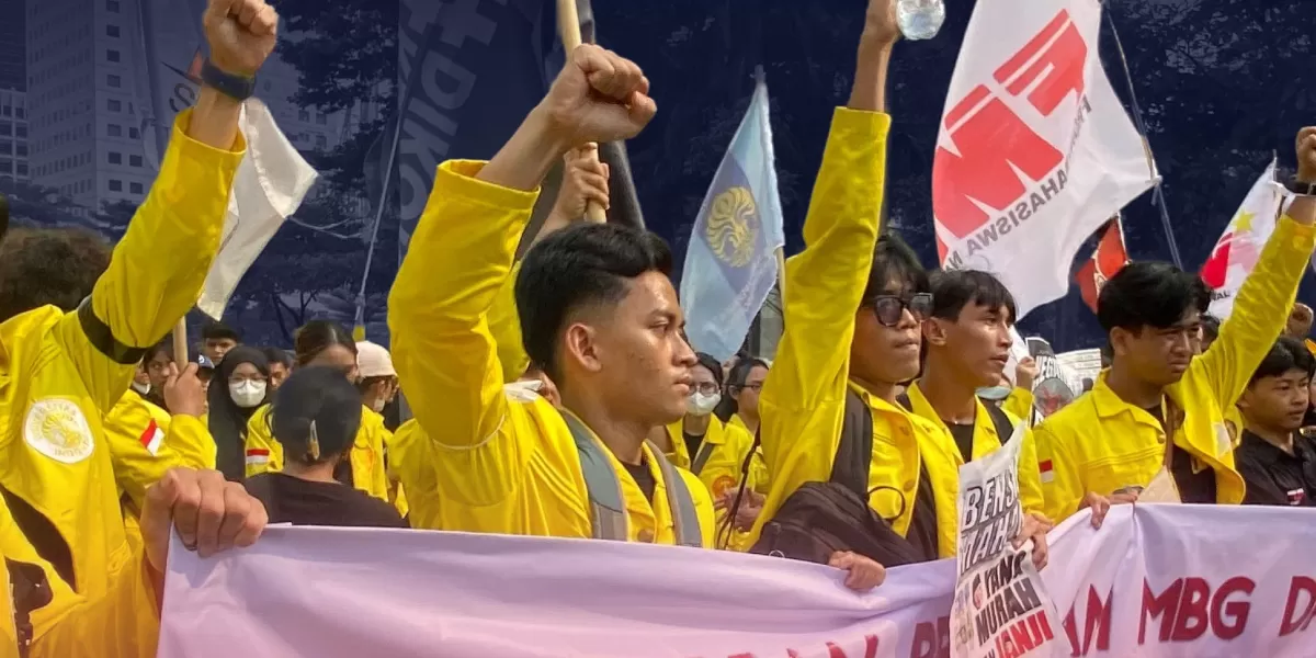 BEM UI sampaikan 8 tuntutan kepada pemerintah dalam aksi demo di Jakarta beberapa waktu lalu, salah satunya hentikan MBG dan KDMP. (Instagram.com/@bemui_official)