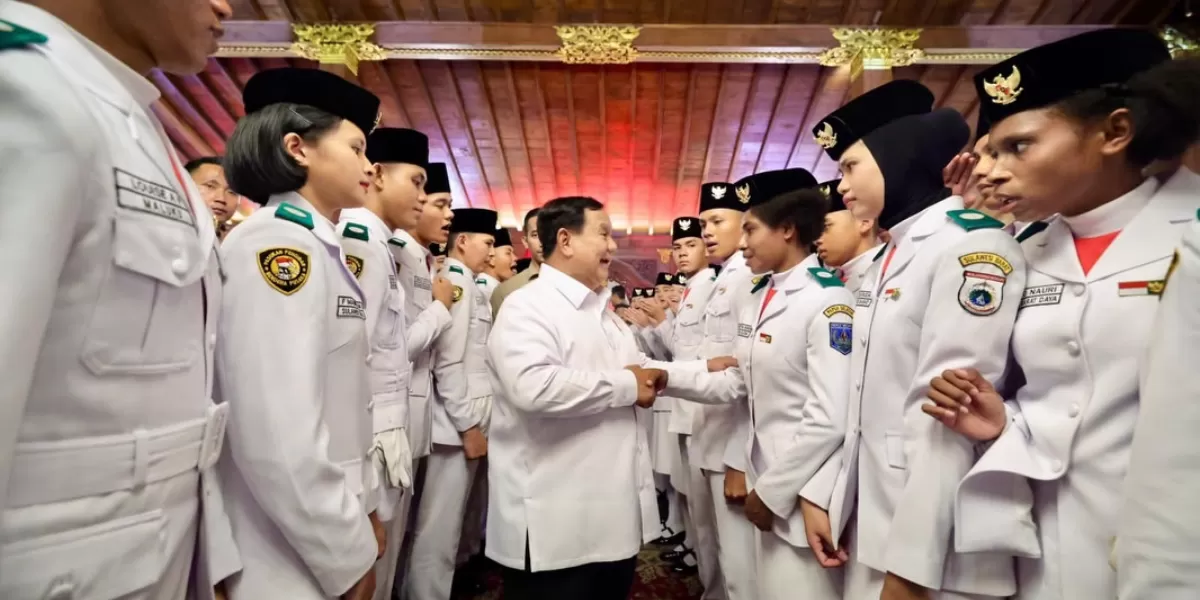 Presiden Prabowo Subianto apresiasi para petugas HUT Kemerdekaan RI dan menyampaikan pesan untuk menjaga semangat. (Bakom RI)