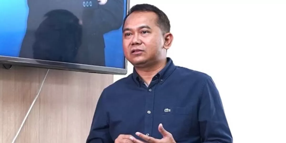 CEO Promedia Group Agus Sulistriyono sorot soal keracunan makanan yang terjadi di program MBG belum lama ini. (Instagram.com/@azoelis)