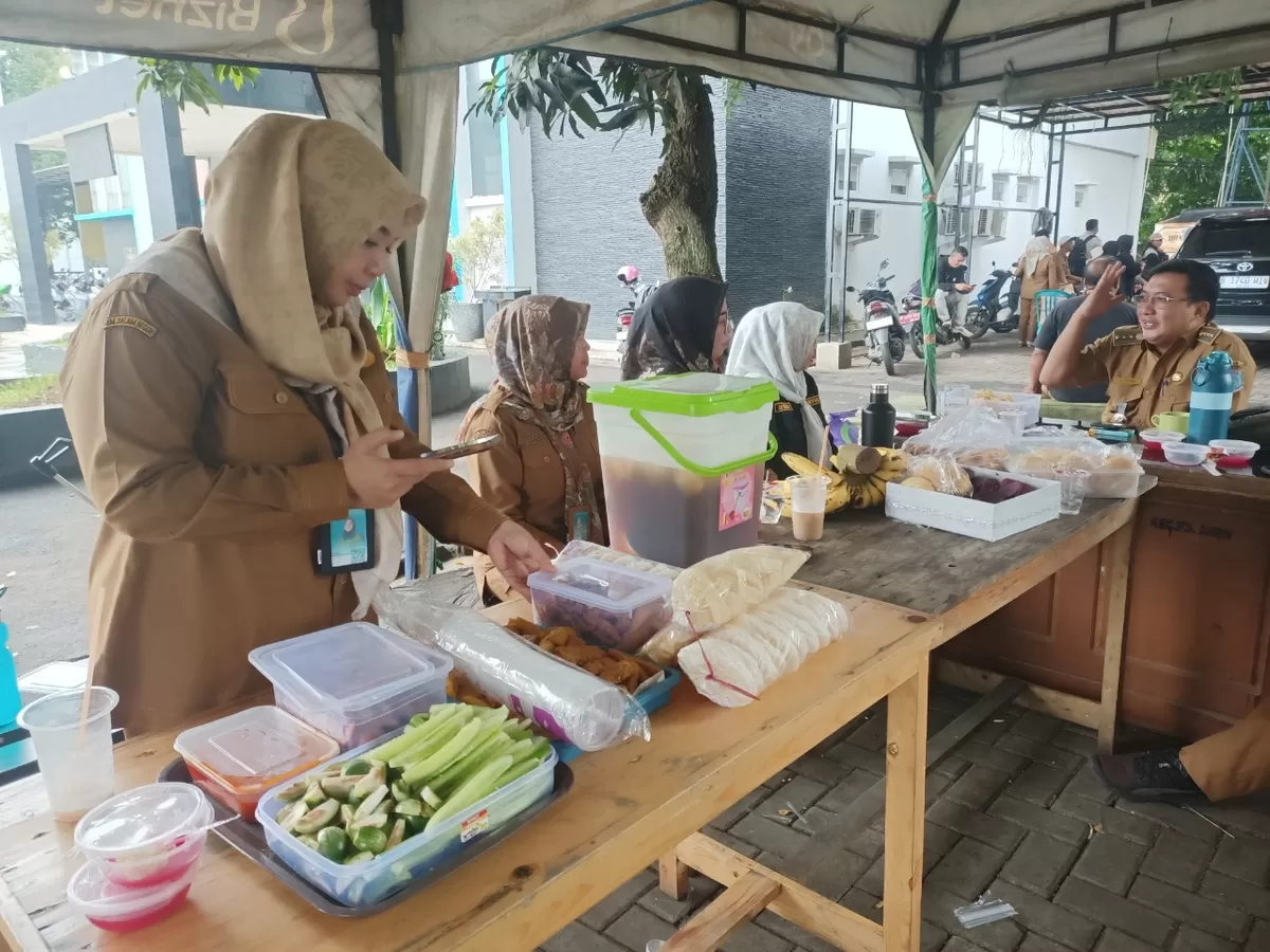 Dekranasda bersama pelaku UMKM Kecamatan Pondok Aren turut ambil bagian dalam kegiatan kreativitas warga
