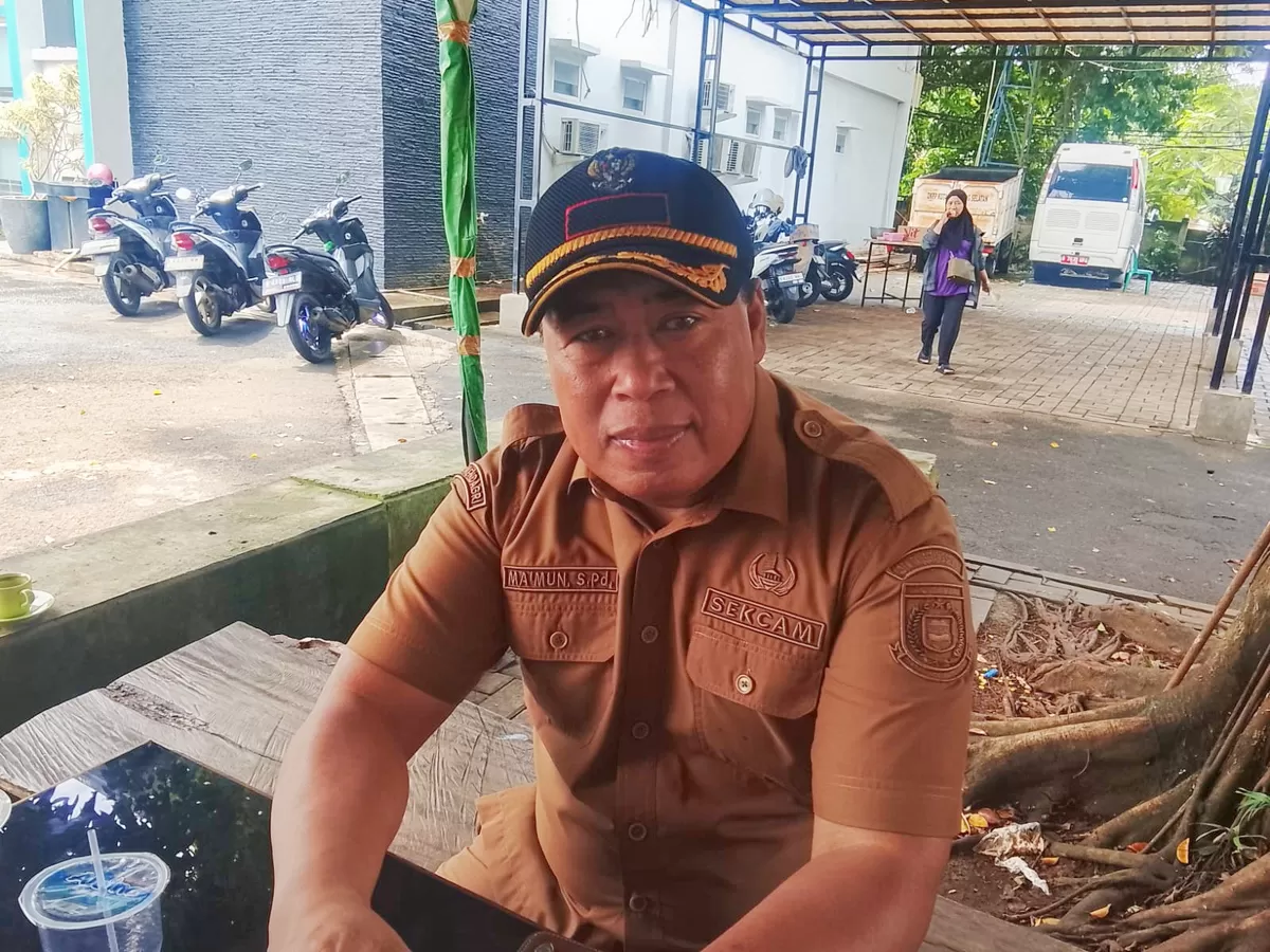 Seluruh kelurahan telah mengeksekusi pembuatan lubang teba dan biopori di lingkungan internal kelurahan.