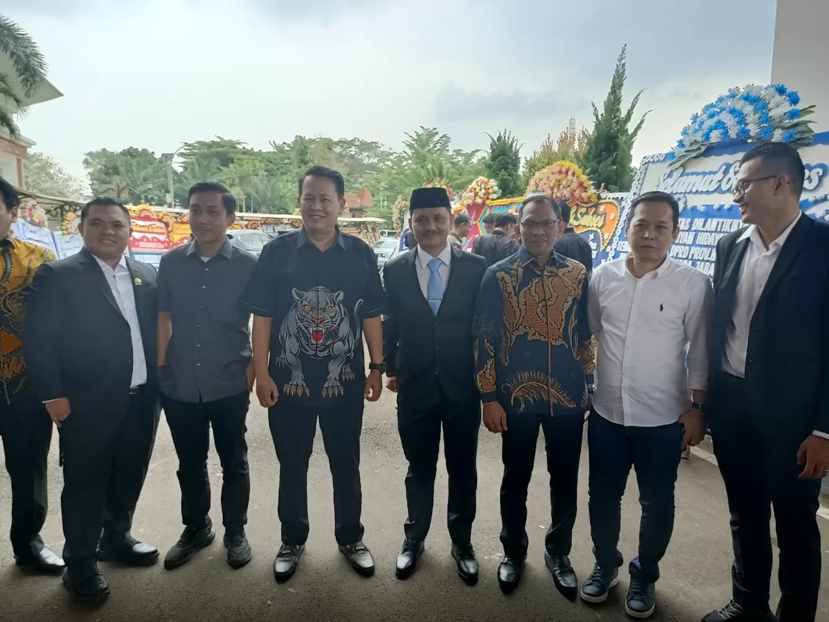 Anggota DPRD Provinsi Banten Pengganti Antar Waktu (PAW) dari Fraksi Partai Amanat Nasional (PAN)