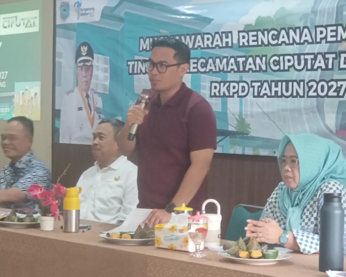 Pilar Saga Ichsan menyampaikan apresiasi kepada seluruh peserta yang telah berpartisipasi aktif dalam forum Musrenbang. 